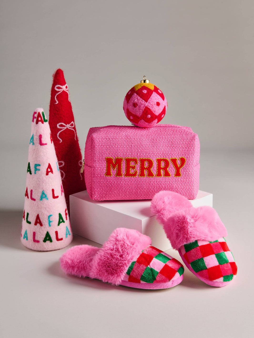 Mara Pink 'Merry' Zip Pouch