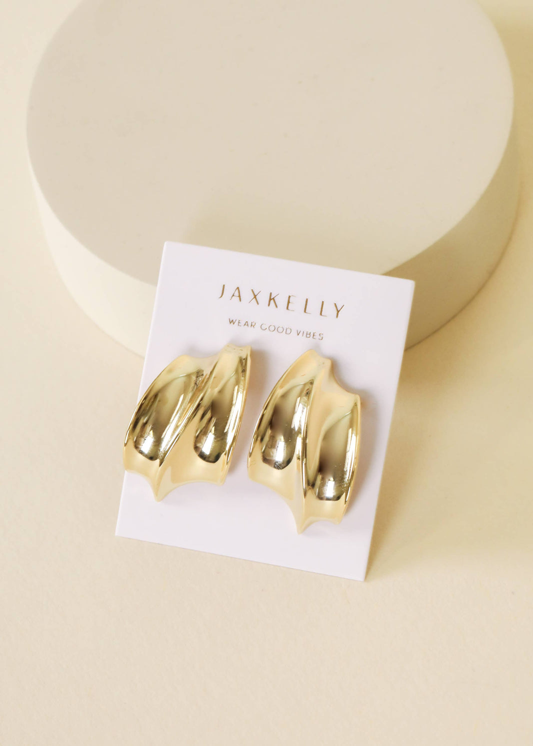 Bold Wave - Gold Earrings
