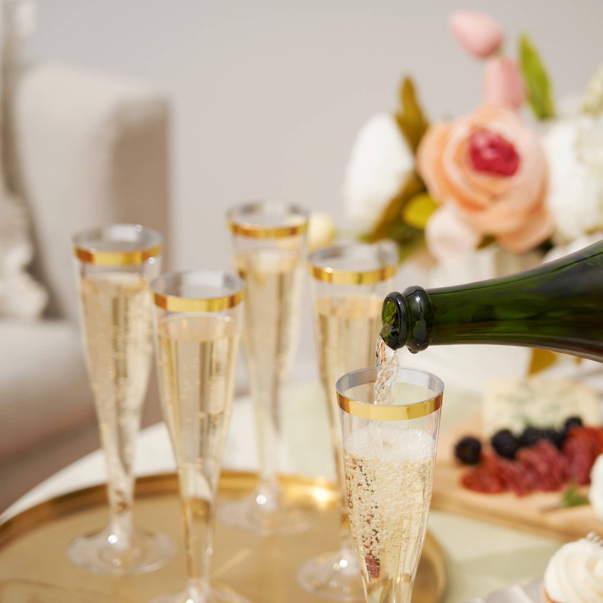 Disposable Gold Rimmed Champagne Flutes - Pack of 12