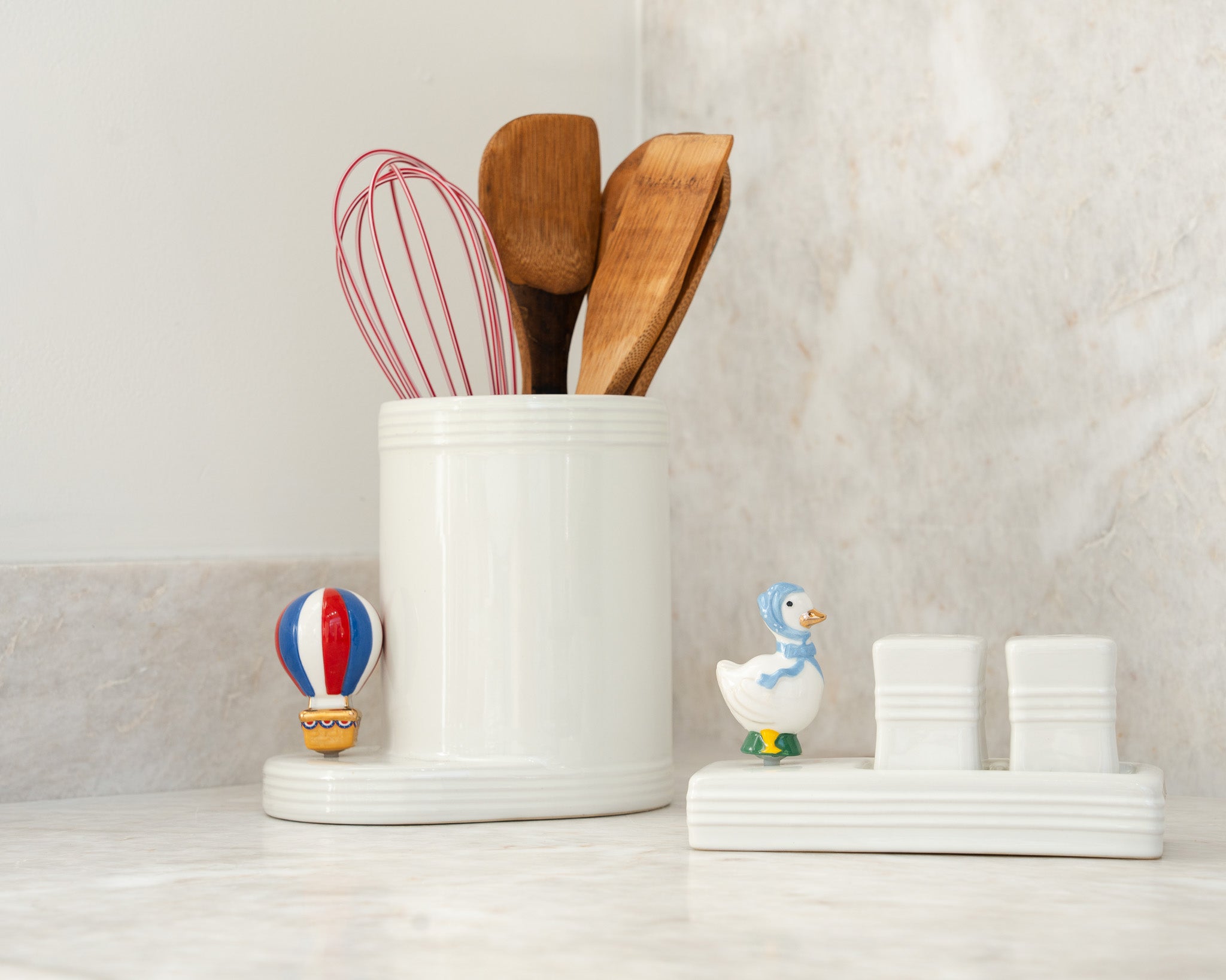 Pinstripes Melamine Paper Towel Holder