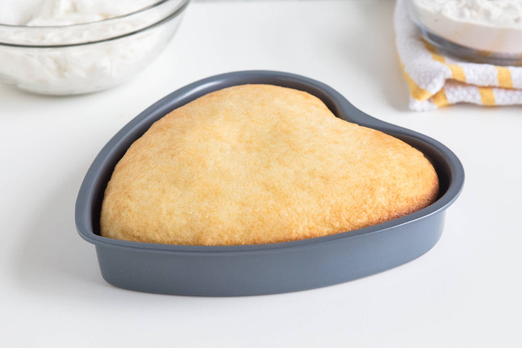 8" Non-Stick Heart Cake Pan