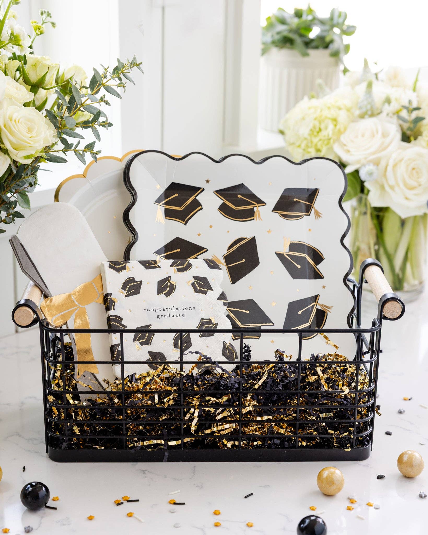 Grad Hat Scatter Plate - 8CT
