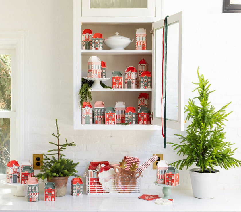 Rudolph Shaped Plates - 8 CT