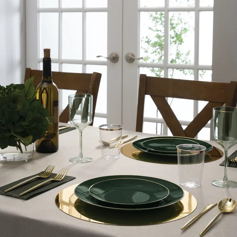 Emerald Green Plastic Dinner Plates with Gold Trim 10CT