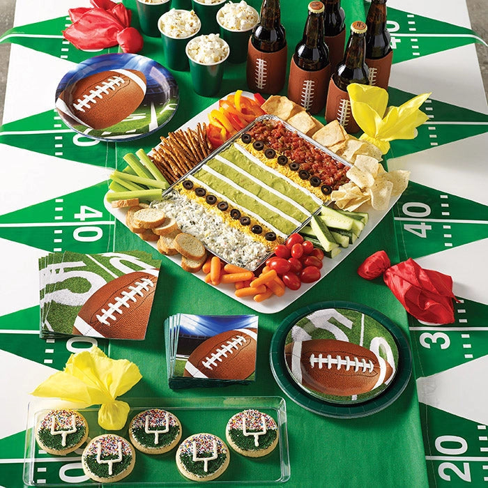 Football Party Dinner Plates 8CT