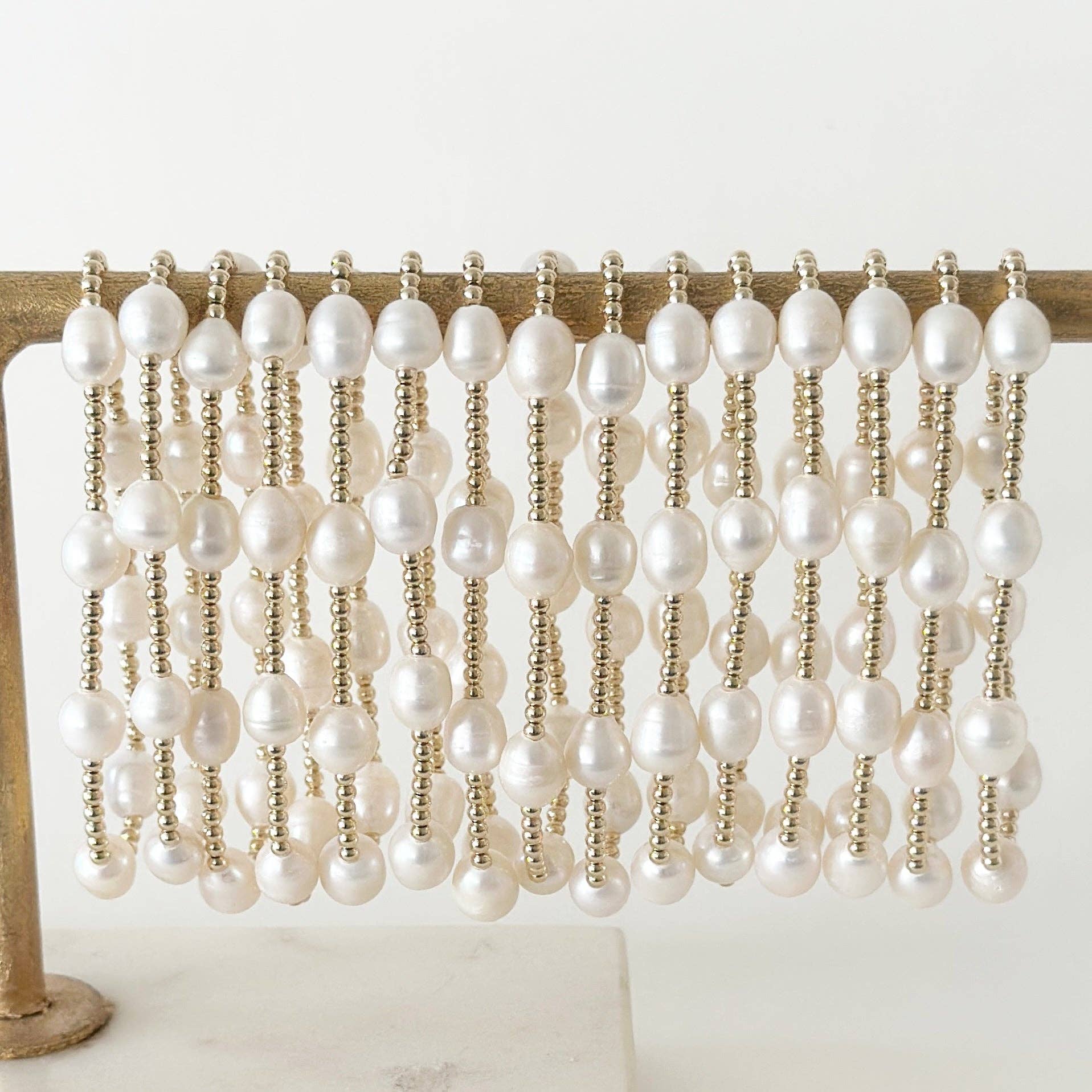 Poppy Pearl Gold Bead Bracelet