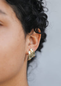 Bold Wave - Gold Earrings