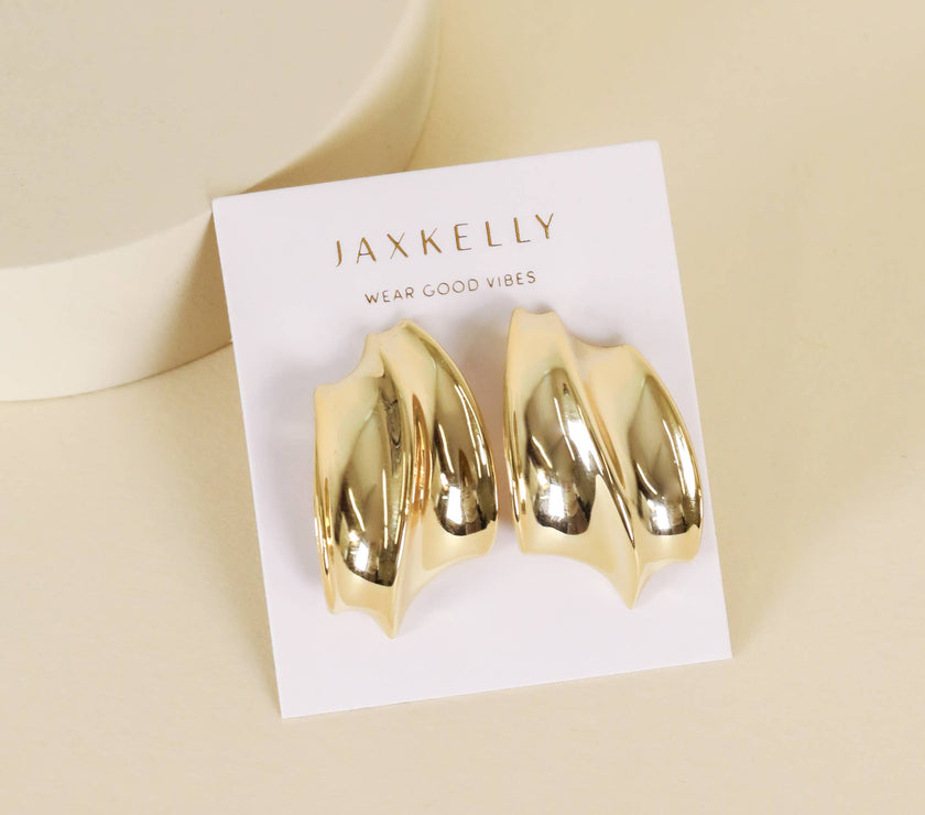 Bold Wave - Gold Earrings